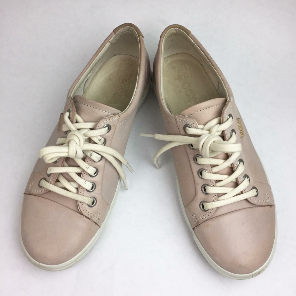 ECCO Soft 7 Sneaker sz 6